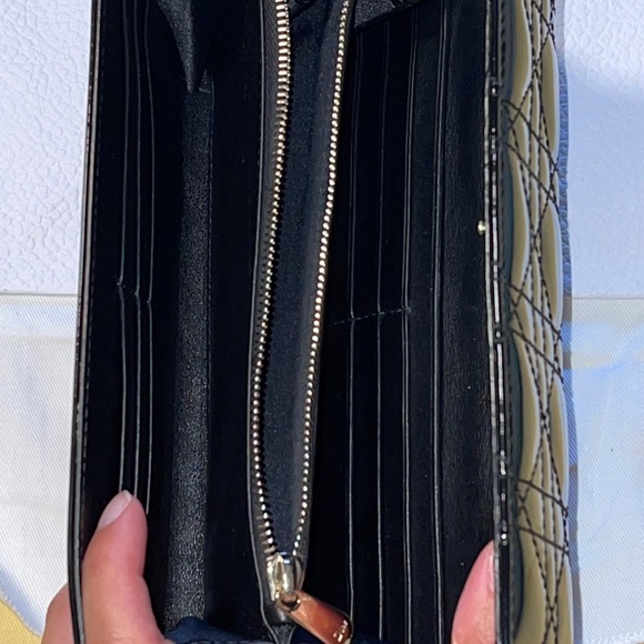 SOLD Christian Dior - Patent Lady Dior with chain auth - Picture 5 of 10